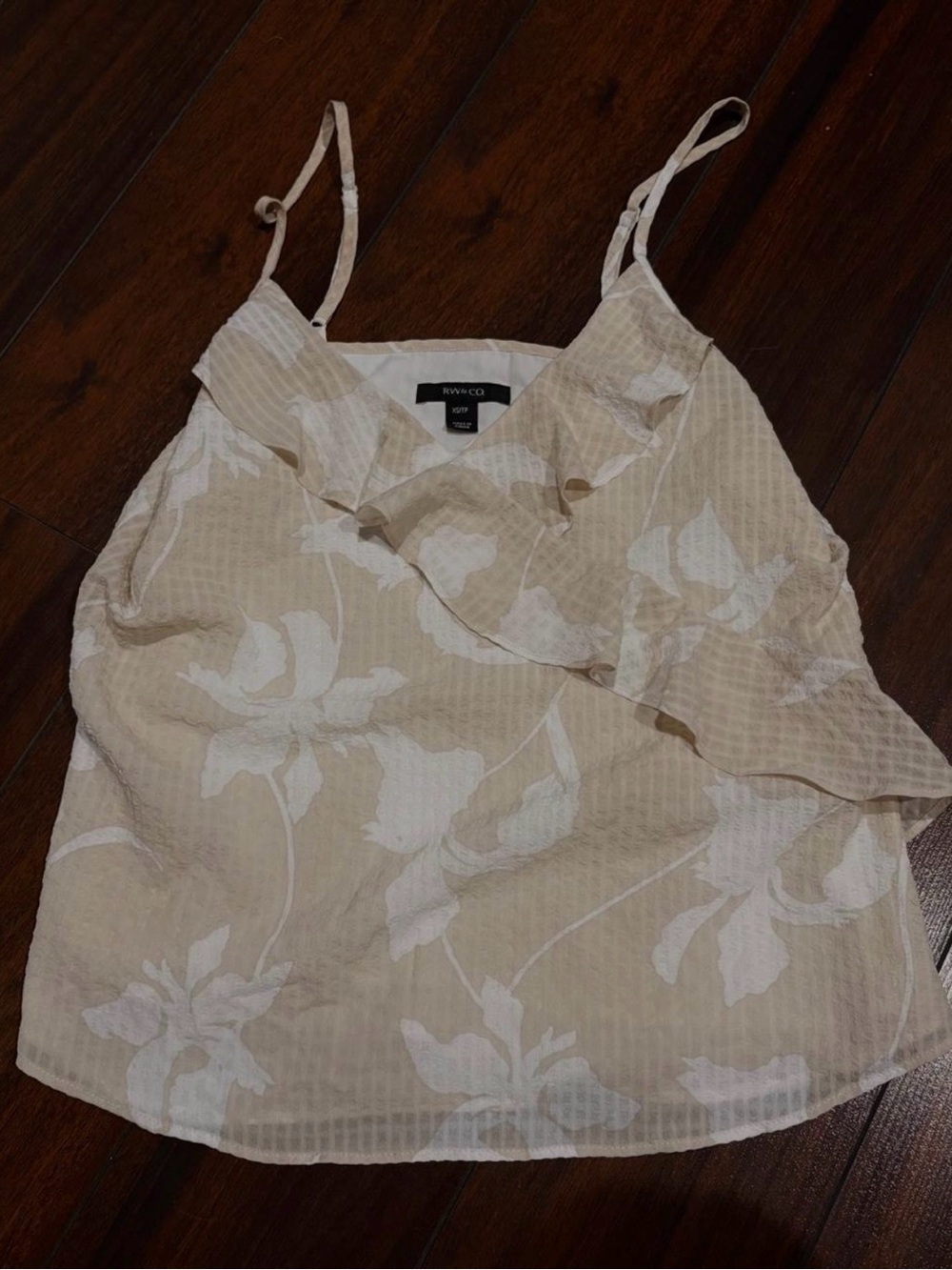 RW&CO. Beige & White Floral Ruffle Cami